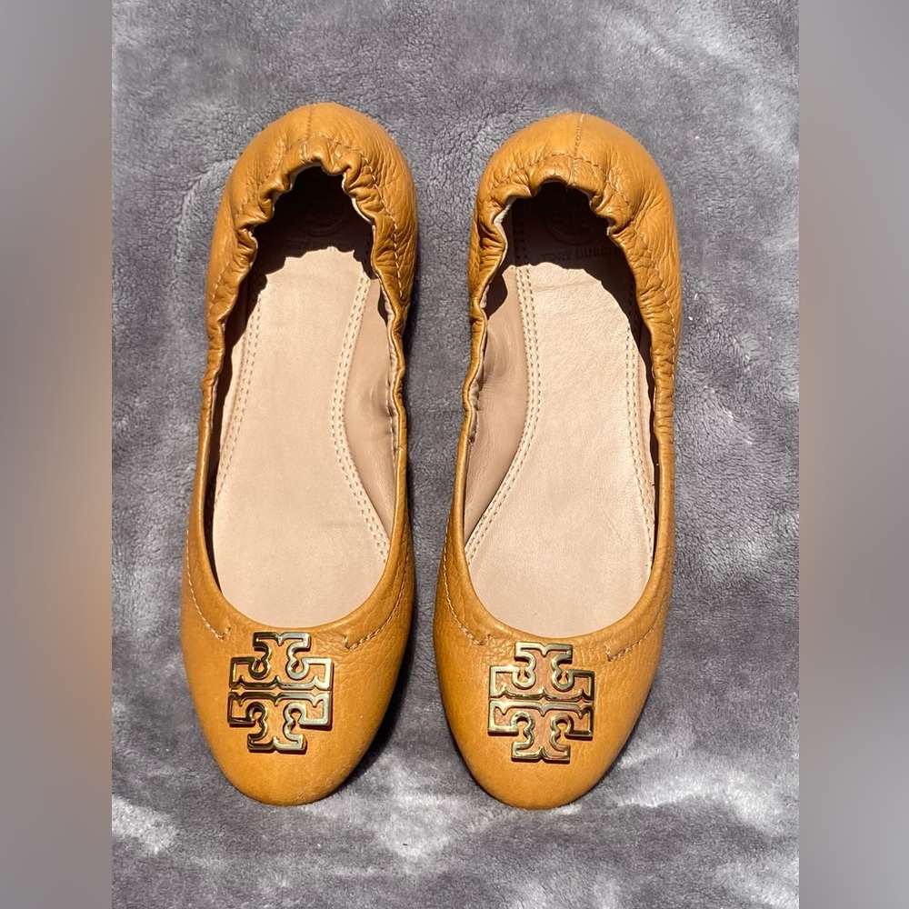 TORY BURCH size 7